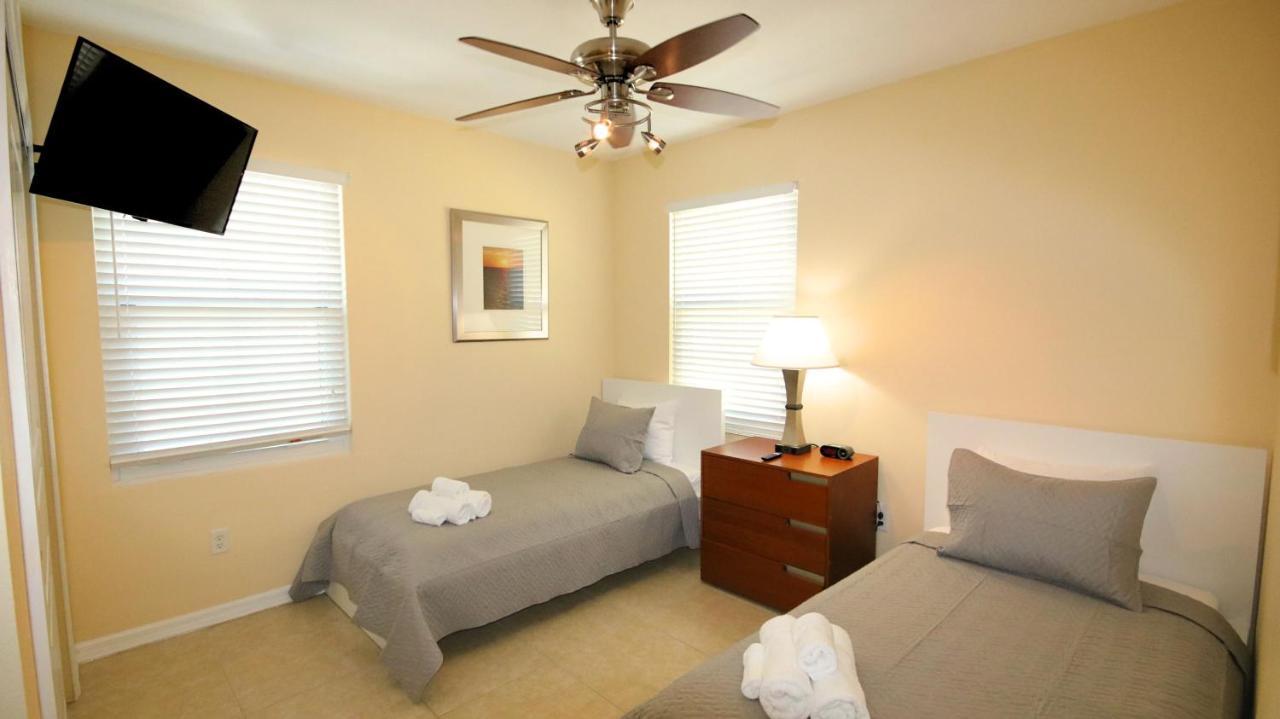 Johns Pass Condo'S- Fully Remote St. Pete Beach Esterno foto